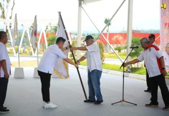 Menteri Basuki saat melantik Pengurus Olahraga Gateball Sulawesi Utara