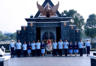 Ziarah dan tabur bunga Koharmatau 