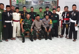 Pertemuan bersama perguruan silat wilayah desa binaan 