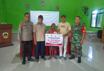 Pencairan BLT warga desa binaan 