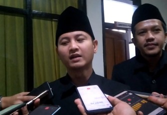 Bupati Trenggalek, Mochamad Nur Arifin, saat dikonfirmasi setelah rapat Paripurna DPRD Kabupaten Trenggalek, di gedung graha paripurna DPRD Kabupaten Trenggalek, Kamis (27/4/2023).