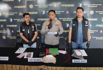 Kapolres Metro Jakarta Barat Kombes Pol M Syahduddi saat memberikan keterangan pers, Kamis (4/5)