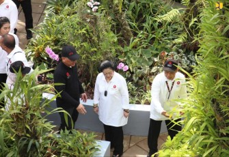 Megawati Soekarnoputri resmikan kawasan Taman Anggrek Kebun Raya Bogor, Rabu (17/5)