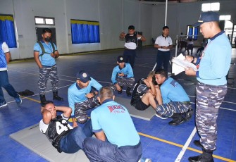 Tes kesehatan prajurit Lantamal XI Merauke