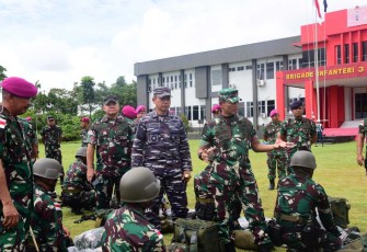 Pengecekan Satgasmar Pam Pulau Terluar Wilayah Papua