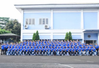Foto bersama perwira korps teknik TNI AU di Skatek 021 Halim Perdanakusuma, Jakarta 