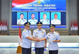 Kasau Marsekal TNI Fajar Prasetyo foto bersama usai sertijab Dankoharmatau  