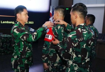 Danseskoau Marsda TNI Elianto Susetio buka Latihan Pra PKB Opsgab Pasis Seskoau Angkatan 60 di Lembang, Senin (7/8)
