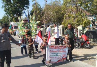 Pawai Ta'aruf semarak HUT Kemerdekaan RI 
