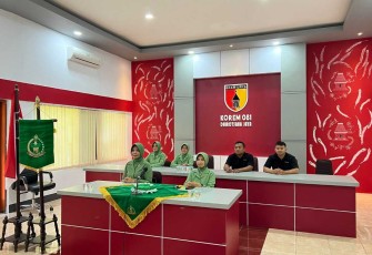 Pengurus Persit KCK Koorcab Rem 081 PD V/Brawijaya