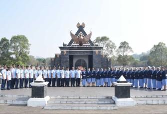 Ziarah dan tabur bunga jelang HUT ke 60 Koharmatau di TMP Cikutra Bandung, Senin (23/10)