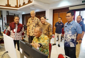 Pj Bupati Pati saat meninjau seleksi PPPK Kab. Pati