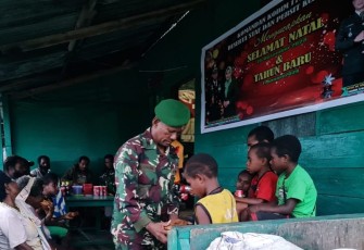 Warga Kunjungi Koramil Jila Untuk Bersilaturahmi