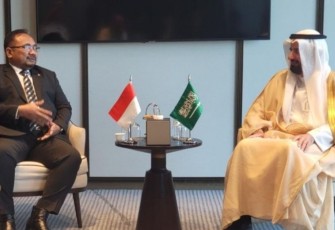 Menag Yaqut bertemu Menteri Haji Arab Saudi Tawfiq F. Al Rabiah, di Jeddah. Minggu (8/1)