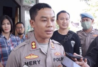 Kapolres Jember AKBP Hery Kurniawan saat konferensi pers