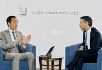 Presiden Joko Widodo menggelar pertemuan bilateral dengan Perdana Menteri (PM) Inggris Rishi Sunak di Hotel Grand Prince, Hiroshima, Jepang, Sabtu, (20/5)