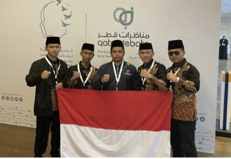 Tim debat MA Alhikmah 2 jadi wakil Indonesia pada ISDC di Doha, Qatar, Senin (4/9)