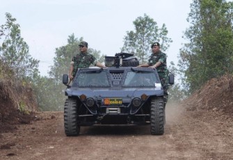 Pangkostrad Letjen TNI Maruli Simanjuntak meninjau dan meresmikan lokasi latihan Brigif MK 14 Mandala Yudha, di Kab. Lebak, Banten, Selasa (19/9)