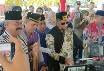 Tradisi Beseprah Erau Adat Pelas Benua Kabupaten Kutai Kartanegara 