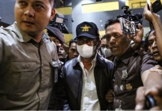 Syahrul Yasin Limpo saat di tangkap KPK di sebuah apartemen di daerah Kebayoran Baru Jakarta Selatan, Kamis (12/10) malam