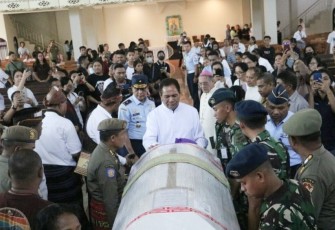 Pengantaran Jenazah Uskup Agung Ende, Selasa (21/11)