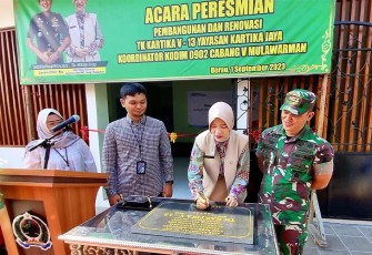 Dandim 0902/Berau saat Resmikan Rehab Bangunan Sekolah TK Kartika V-13 Berau
