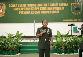  Pangdam XVIII/Kasuari, Mayjen TNI Gabriel Lema, S.Sos.