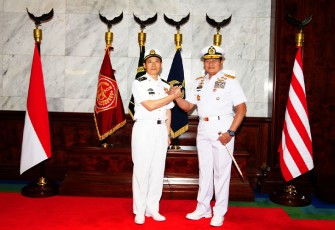 Panglima TNI Laksamana TNI Yudo Margono saat menerima kunjungan Command PLA China Deputy Commander of Southern Theater Command, PLA (People Liberation Army) Vice Admiral Wei Wenhui