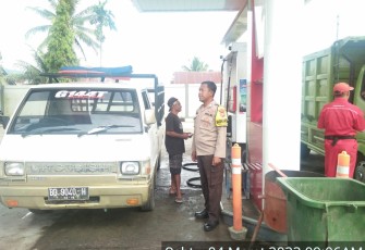 Personel Polsek Lebong Utara Monitoring dan Kontrol SPBU