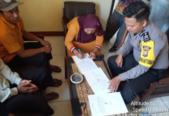 Sinergi Bersama Kepala Desa, Bhabinkamtibmas Mediasi Kasus Penganiayaan