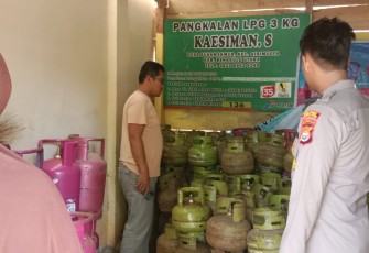 Polsek Giri Mulya Lakukan Pengecekan Antisipasi Penimbunan Gas Elpiji Saat Bulan Ramadan
