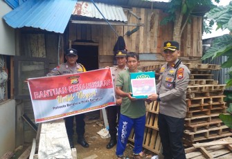 Polsek Gading Cempaka Distribusikan Bantuan Kemanusiaan untuk Negeri