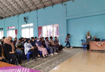 Bhabinkamtibmas Polsek Ketahun Hadiri Rapat Pleno Terbuka Rekapitulasi DPHP Pemilu 2024 di Kecamatan Ketahun 