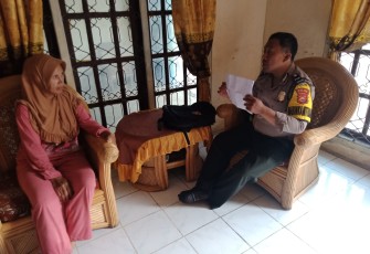 Bhabinkamtibmas Polsek Sindang Kelingi Sambangi Warga Binaannya