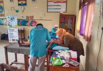 "Suasana sunatan masal di lokasi TMMD Reg ke-117 desa Gentungan kecamatan Mojogedang"