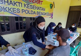 Bid Dokkes Polda Bengkulu saat Gelar Jum'at Sehat
