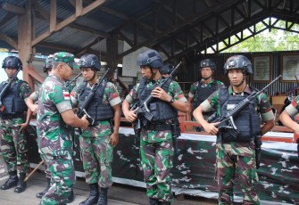 Danrem 174 Merauke Brigjen TNI Agus Widodo, S.I.P, M.Si., Cek Kesiapan Satgas Yonif 600 di Asmat