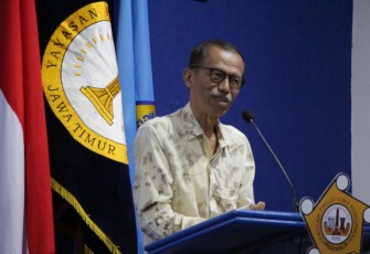 Ketua Dewan Pembina YPWJT, Dr Suprawoto, yg juga Bupati Magetan