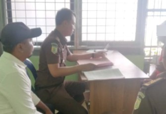 Polsek Dolok Limpahkan Tersangka Kasus Penganiayaan ke Jaksa
