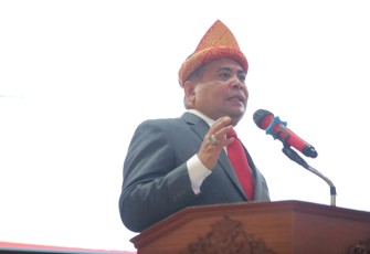 Wakil Menteri Desa, PDT, dan Transmigrasi Paiman Raharjo, Mengikuti dan menjadi pembicara dalam acara Sidang Senat Terbuka Dies Natalis ke-63 Fakultas Ekonomi Universitas Sriwijaya dengan Orasi Ilmiah "Pemanfaatan Sumber Daya Menuju SDGs Desa"  Senin (6/11/2023). Foto: Angga/Kemendes PDTT