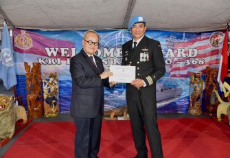 Satgas MTF TNI KONGA XXVIII-N/ UNIFIL Raih Medali Kehormatan Tertinggi PBB, Perdamaian, dan Duta Budaya pada Medal Parade di Lebanon