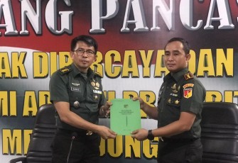 Ketua tim Audit post Itdam XIII/Mdk bersama Dandim 1310/Bitung