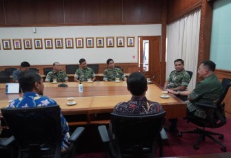 Danrem 071/Wijatakusuma Kolonel Czi Mohammad Andhy Kusuma, S.Sos., M.M., M.Han., lakukan audensi dengan Kepala Bank Indonesia Purwokerto, Jumat (29/12/2023) di Kantor Bank Indonesia Purwokerto, Banyumas