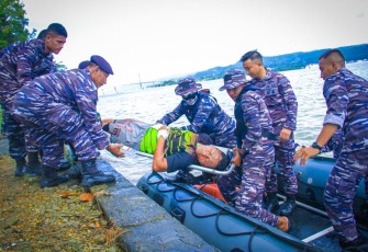Pangkoarmada III Tinjau Langsung Gelar Simulasi Latihan Penanggulangan bencana di Mako Lantamal IX