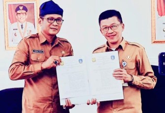 Kunjungan Teguh Susanto beserta rombongan disambut langsung oleh Kadiskominfo Provinsi Kepri Hasan di Collaboration Room Diskominfo Kepri, Gedung B2, Lt.3, Kantor Gubernur, Dompak, Senin (06/02). 