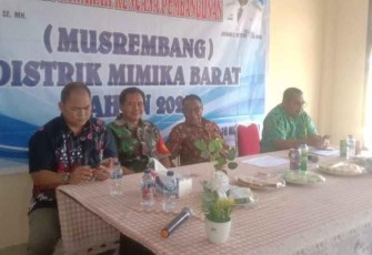 Babinsa Koramil 1710-01/Kokonao saat Hadiri Kegiatan Musrenbang