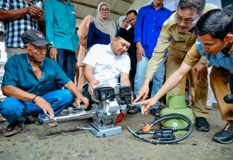 Bupati Batu Bara Salurkan Mesin Konversi BBM