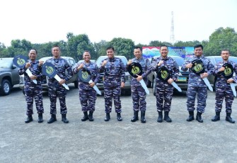 Kasal Serahkan Kendaraan Baru Bagi Operasional Satuan