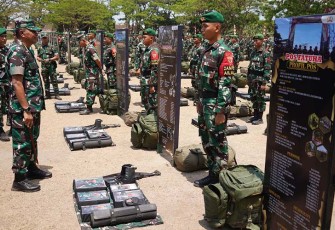 Pangdam IX/Udayana saat Cek Kesiapan Prajurit Yonif 742/SWY