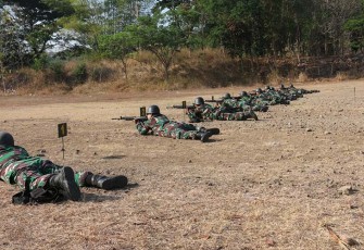 Kodim Madiun saat Gelar Latihan Menembak Senjata Ringan